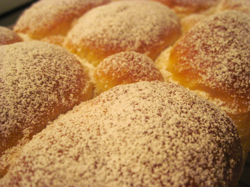 after a few minutes dust with powdered sugar