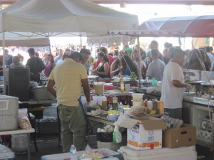thousands of people attend every Sunday