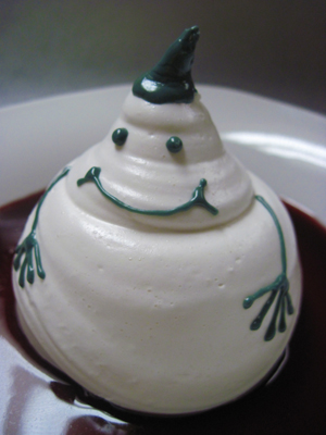 Halloween ghost, marshmallow covered red velvet cake