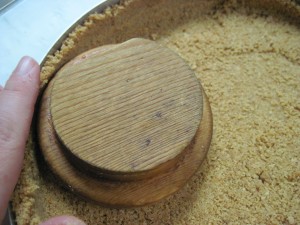 make the crust evenly thin everywhere