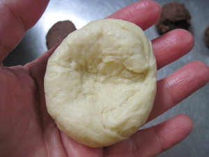 Make a hole in the dough
