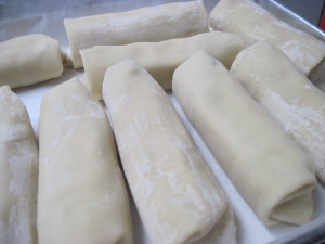 Leche Frita Egg Rolls, www.goodfoodgourmet.com