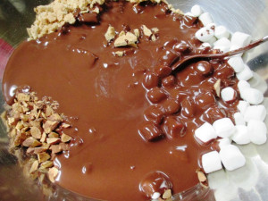 S'Mores Bark, www.goodfoodgourmet.com